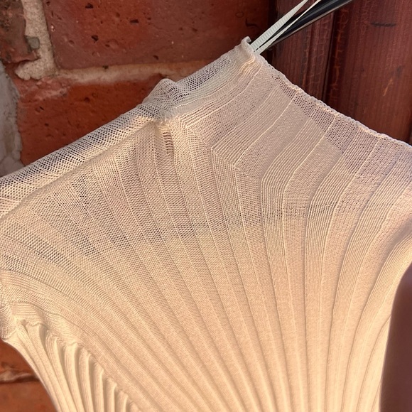 Zara dress - Picture 3 of 5